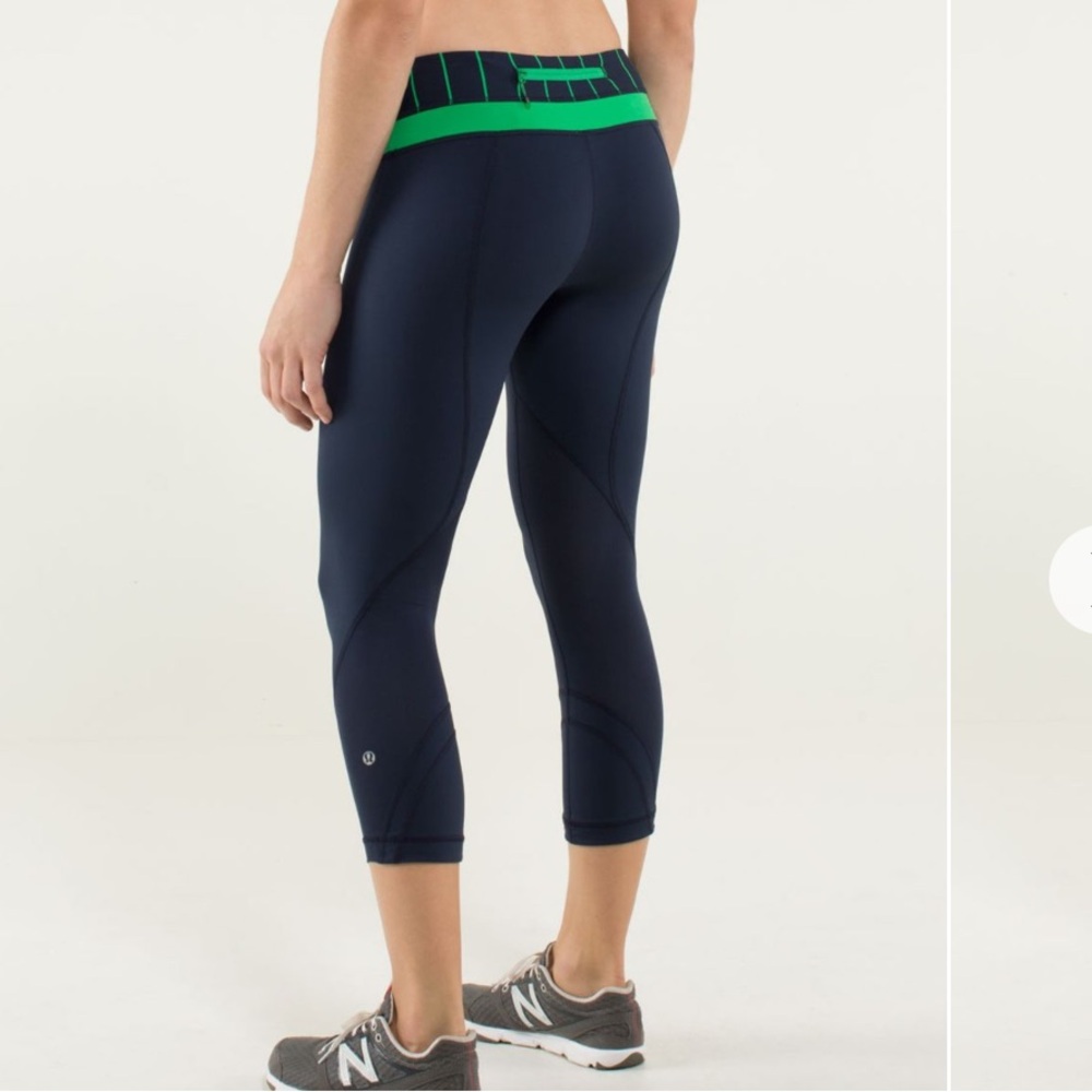 LULULEMON I Crop Run Inspire II Inkwell/Slalom Stripe/ Green Bean Size 6?
